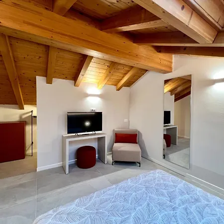 Vila Lignano With Pool
