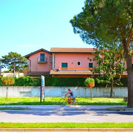 Lignano With Pool *